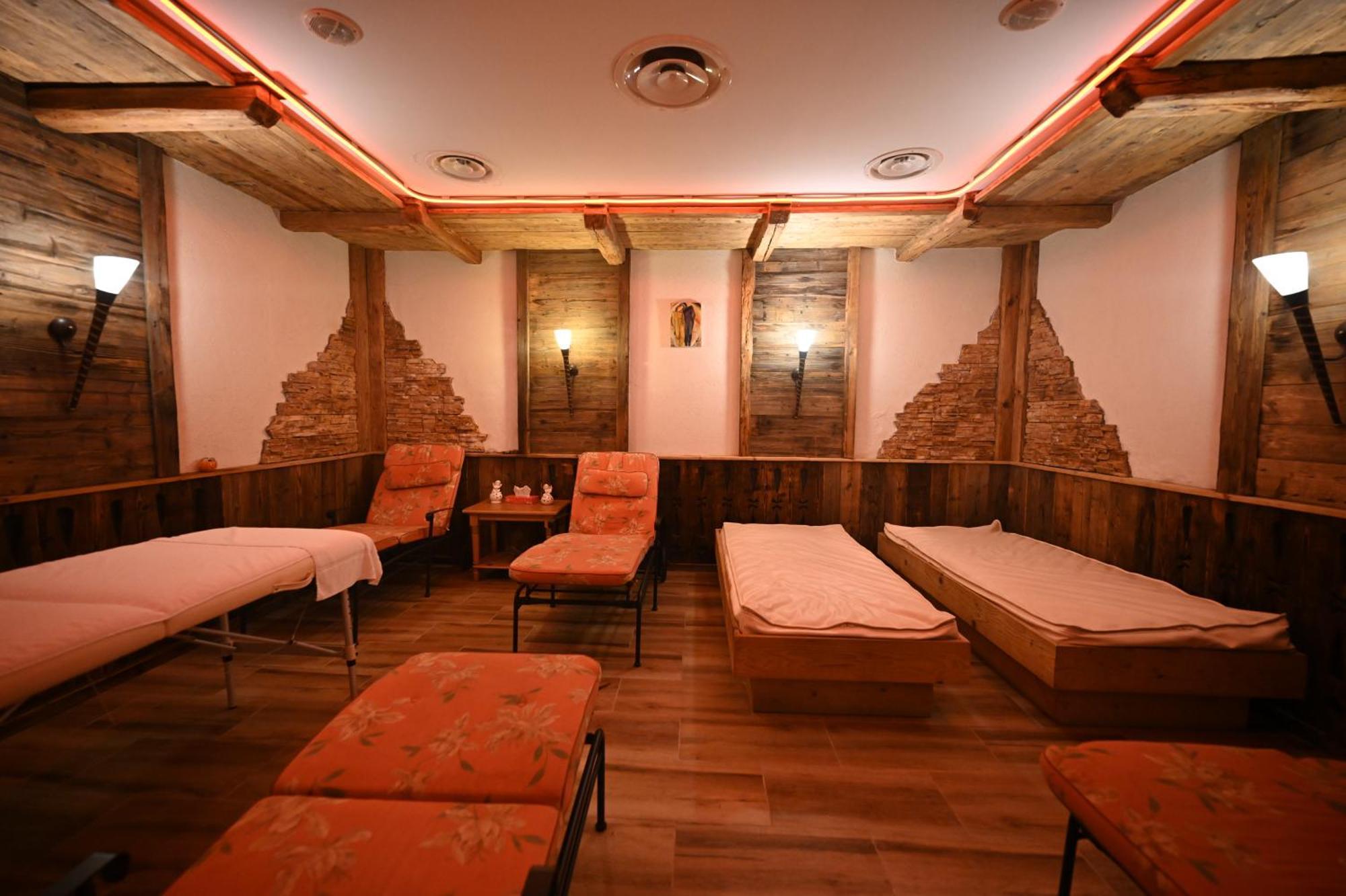 Mercure Sighisoara Binderbubi Hotel & Spa Exterior foto